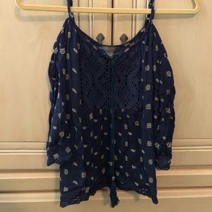 Boho dark blue patterned top!